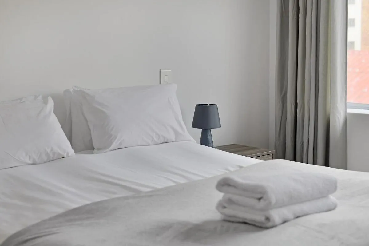 Charming 2-Bed Sea Point Retreat Mountain Views Apartment Cape Town 0*,